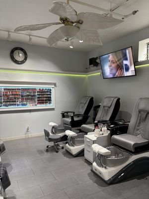 Red Hot Nails And Spa