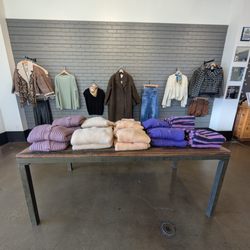 Apricot Lane Boutique - Great selection of clothes.