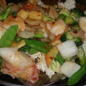 Royal Garden Chinese Restaurant - Combination seafood with sizzling rice and crispy rice. - Chinese Near Me - Norfolk, Virginia Royal Garden Chinese Restaurant - Combination seafood with sizzling rice and crispy rice. - Chinese Near Me - Norfolk, Virginia