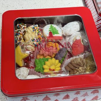 Reham's Cake Gallery - Desserts Near Me - Brier, Washington Reham's Cake Gallery - Desserts Near Me - Brier, Washington