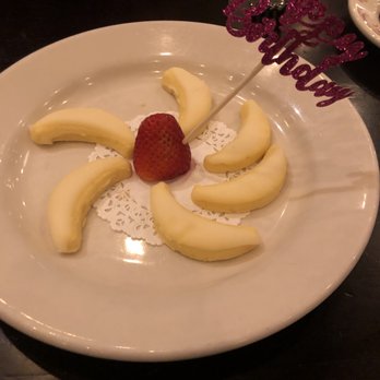 Maggiano's - Free lemon cookies to celebrate my birthday - Italian Near Me - Las Vegas, Nevada Maggiano's - Free lemon cookies to celebrate my birthday - Italian Near Me - Las Vegas, Nevada