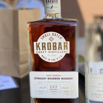 The Hub - Cask Strength Bourbon - 117 Proof - Distilleries Near Me - San Luis Obispo, California