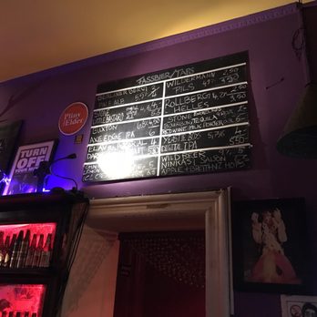 Monterey Bar - Bars Near Me - Berlin, BE Monterey Bar - Bars Near Me - Berlin, BE