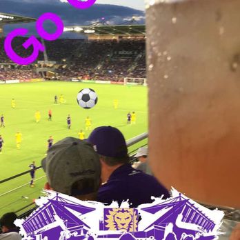 Inter & Co Stadium - Mason Jar Cocktail - pomegranate Margarita - Stadiums & Arenas Near Me - Orlando, Florida