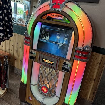 Black Bear Diner Pasadena - a juke box with a television - Diners Near Me - Pasadena, Texas Black Bear Diner Pasadena - a juke box with a television - Diners Near Me - Pasadena, Texas