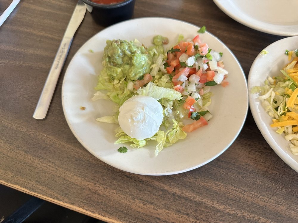 Peralta's Authentic Mexican Restaurant Logo