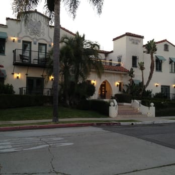 The Eagle Inn - The beautiful exterior of the Eagle Inn - Hotels Near Me - Santa Barbara, California The Eagle Inn - The beautiful exterior of the Eagle Inn - Hotels Near Me - Santa Barbara, California