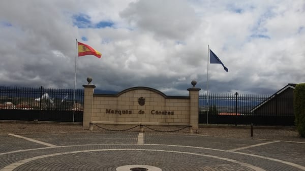 Bodegas Marqués de Cáceres by null