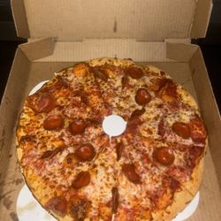 Cenario's Pizza of Vacaville - Large pepperoni