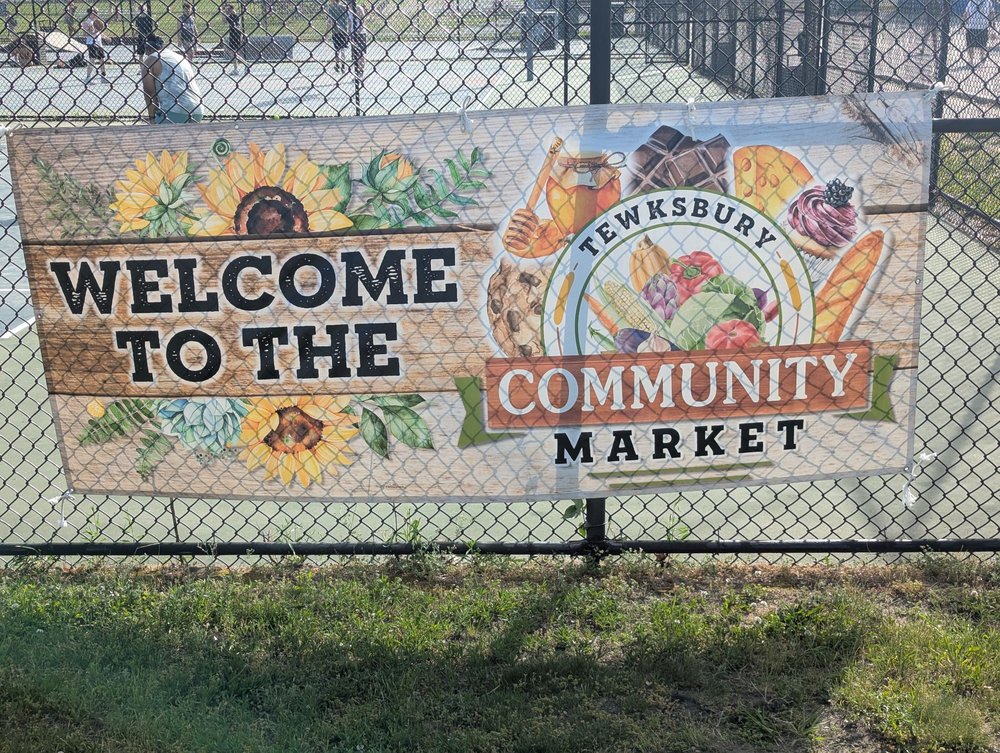Tewksbury Community Market Logo
