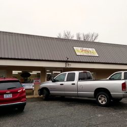 Judy's Cafe - Outside