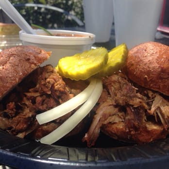 Off the Bone Barbeque - Pulled pork Sammie - Barbeque Near Me - Dallas, Texas