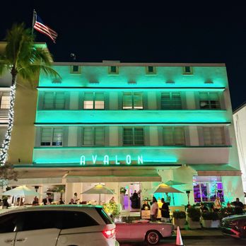 Ocean Drive - Landmarks & Historical Buildings Near Me - Miami Beach, Florida Ocean Drive - Landmarks & Historical Buildings Near Me - Miami Beach, Florida