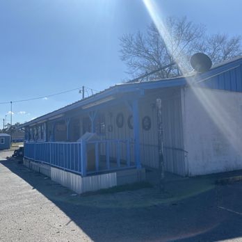 Classic Cafe - Outside pic - Cafes Near Me - Waldo, Florida