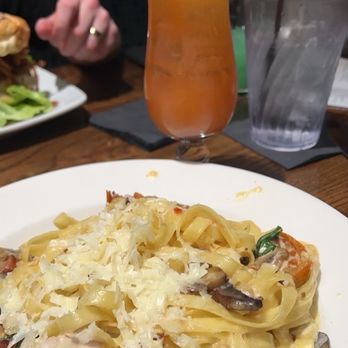 Local Goat - Rocco - New American Near Me - Pigeon Forge, Tennessee