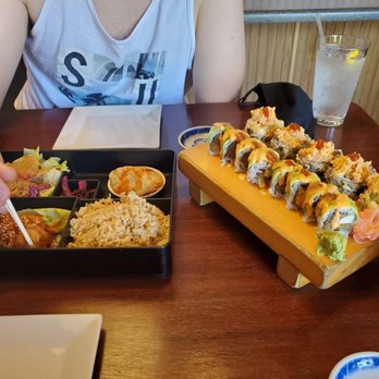 Kotobuki - Vegan Sesame Chicken, special vegan Volcano Roll (amazing), vegan Mango salsa roll - Japanese Near Me - Norfolk, Virginia