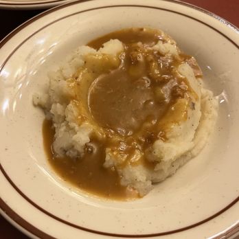 Bob’s Big Boy - Mashed potatoes and gravy - American Near Me - Burbank, California