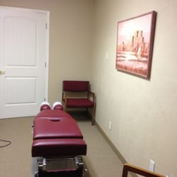 Booth Chiropractic & Acupuncture - Acupuncture Therapy Room