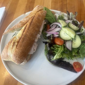 Libro at Laurelwood - Bars Near Me - Memphis, Tennessee