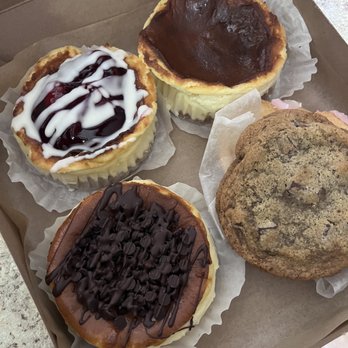 Kohnen's Country Bakery - Cheesecakes & cookies - Bakeries Near Me - Tehachapi, California Kohnen's Country Bakery - Cheesecakes & cookies - Bakeries Near Me - Tehachapi, California