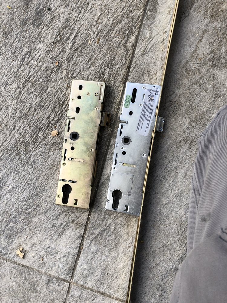 LIBERTY LOCKSMITHS 100 Photos 54 Drumgray Drive, Glasgow, South