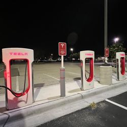 Telsa Super charger - Super Target Tesla Charger and 4 regular chargers.