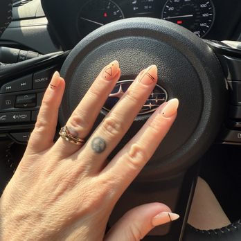 M Vince Nail Spa - Nail Salons Near Me - Austin, Texas