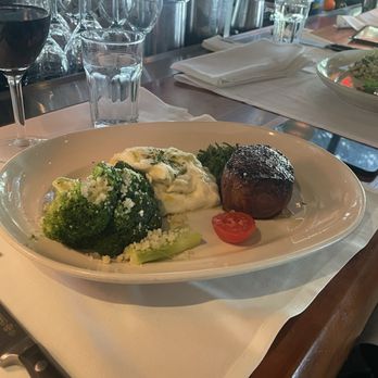 Hillstone Restaurant - USDA Prime Center-Cut Filet - New American Near Me - Winter Park, Florida