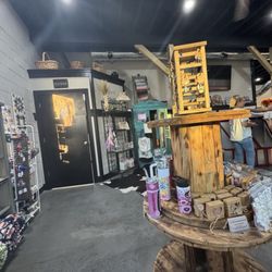 Front Porch and Provisions - Inside