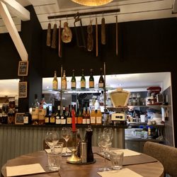 L'Endroit - Open kitchen