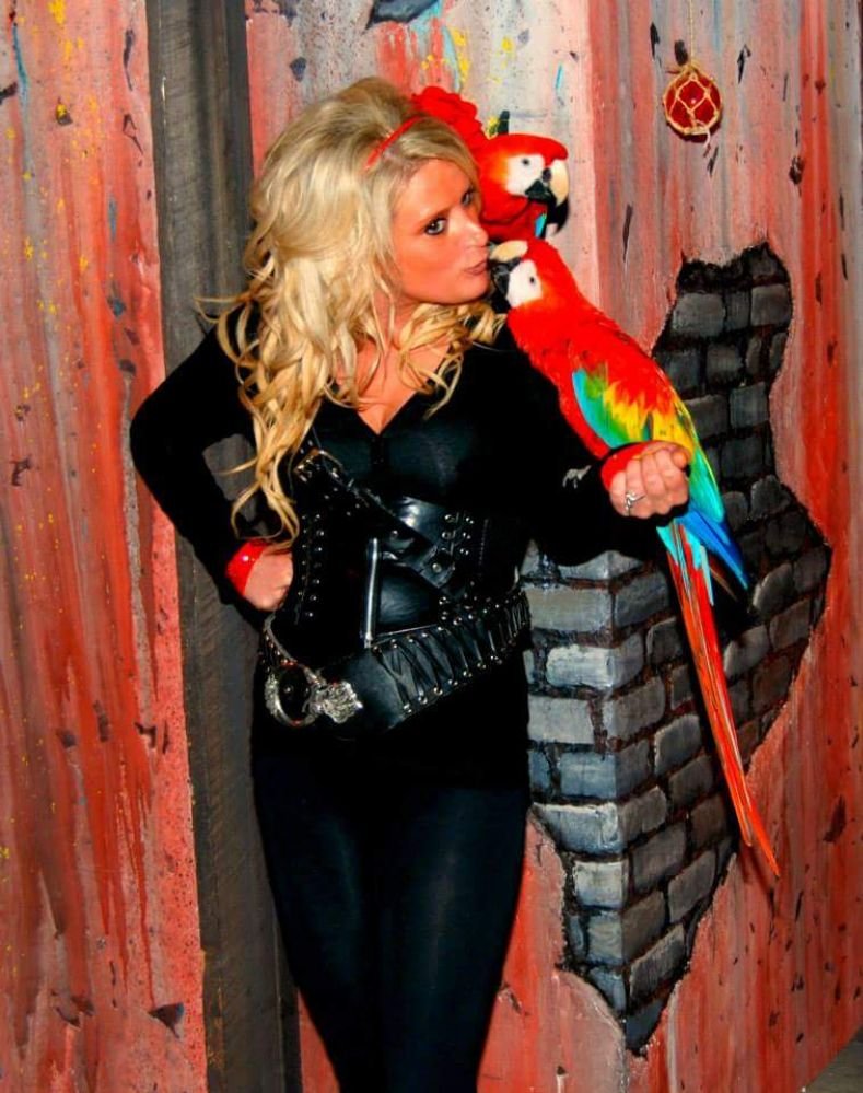 LESLIE’S PET CARE SERVICES Updated August 2024 26 Photos Surfside