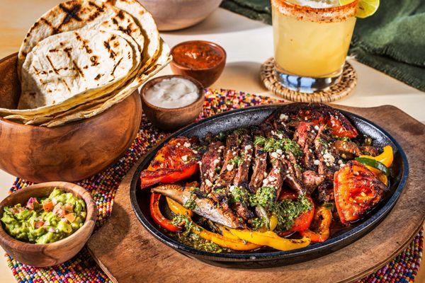 Tommy Bahama Marlin Bar & Store by null