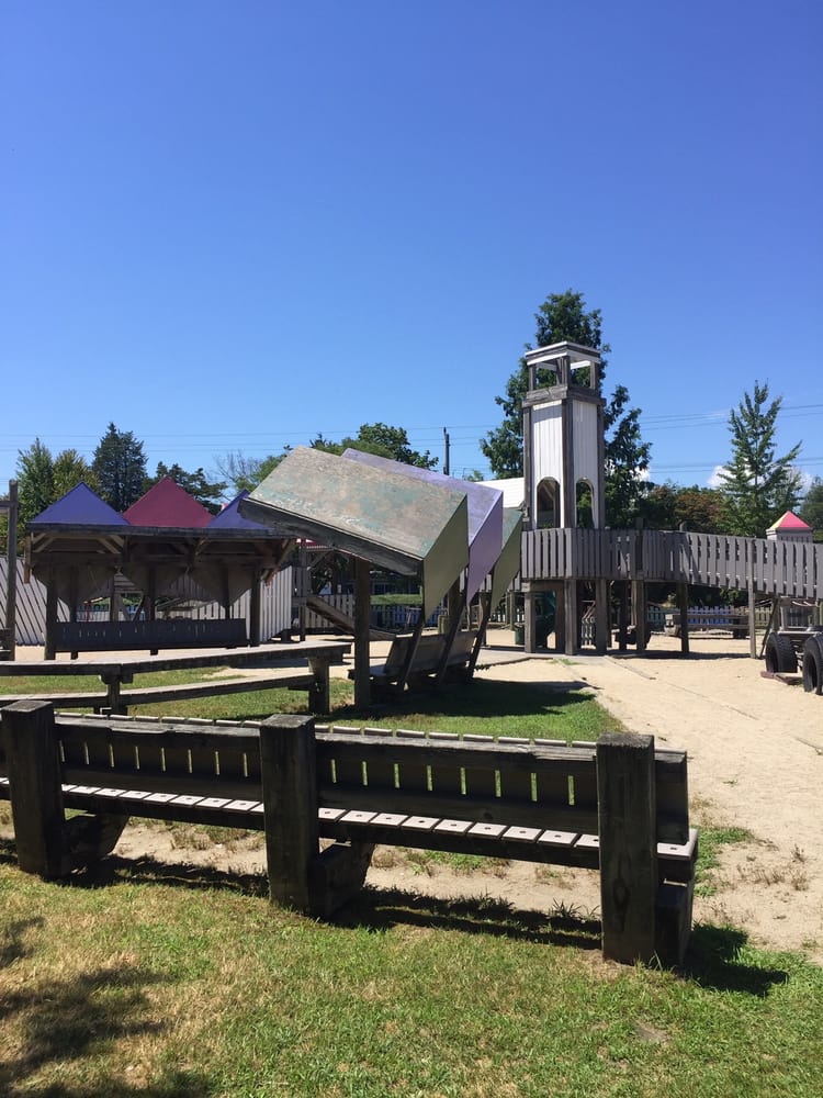 JAMESTOWN PHILOMENIAN LIBRARY Updated May 2024 16 Photos 26 N