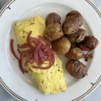 Ben Paris - Smoked salmon omelette - New American Near Me - Seattle, Washington Ben Paris - Smoked salmon omelette - New American Near Me - Seattle, Washington