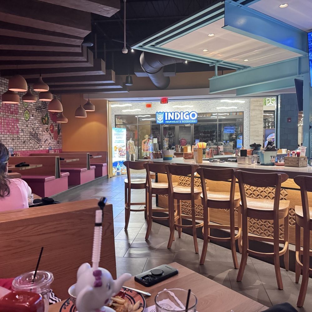 Cinco Ninos - Dining room - Mexican Near Me - Wisconsin Dells, Wisconsin Cinco Ninos - Dining room - Mexican Near Me - Wisconsin Dells, Wisconsin