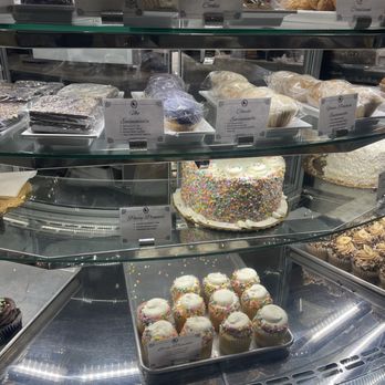 Jennivee’s Bakery - Desserts Near Me - Chicago, Illinois Jennivee’s Bakery - Desserts Near Me - Chicago, Illinois