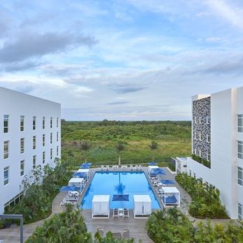 City Express Plus - Hotels Near Me - Cancún, ROO