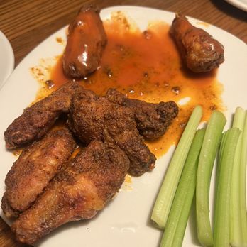 Outback Steakhouse - Hot Wings . - Steakhouses Near Me - Burbank, California