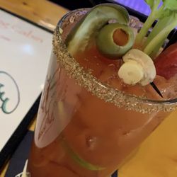 Greenhill's Log Cabin - Bloody Mary !