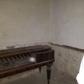 The Old Jail - You can see in one picture it was the table but the other one taken right after catches the orb. - Landmarks & Historical Buildings Near Me - Charleston, South Carolina