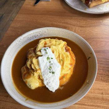 Between Us - Curry Hamburg - Breakfast & Brunch Near Me - San Diego, California Between Us - Curry Hamburg - Breakfast & Brunch Near Me - San Diego, California
