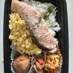 Salmon lunch box