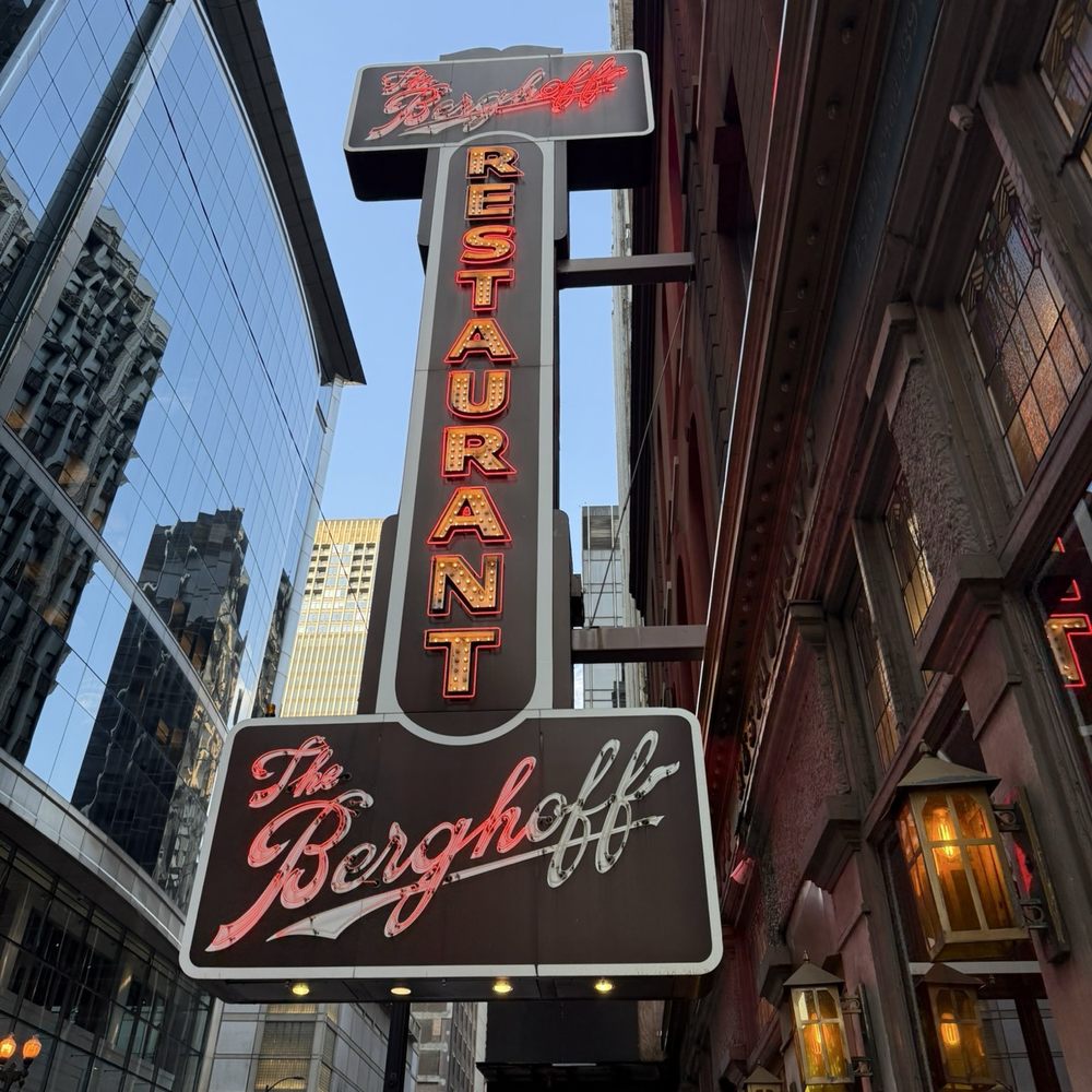 The Berghoff Restaurant - Bars Near Me - Chicago, Illinois The Berghoff Restaurant - Bars Near Me - Chicago, Illinois