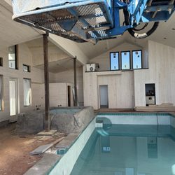Bear Lake Luxury Rentals - State of the pool house