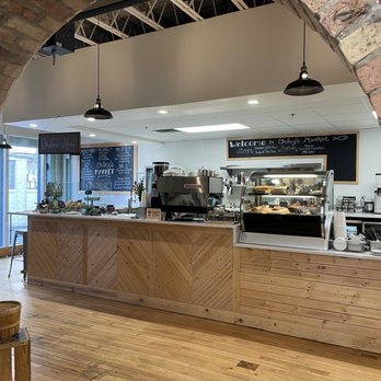 Leader - To go coffee bar - Scandinavian Near Me - Cambridge, Minnesota