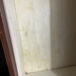 Comfort Inn Yreka I-5 - Inside nightstand drawer