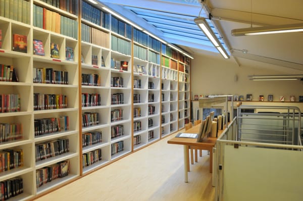 The American Library in Paris by null