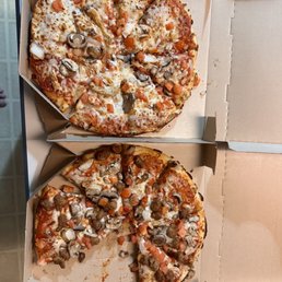 Two Med. or 5 toppings pizza Online Deal for 9.99 each. Two Med. or 5 toppings pizza Online Deal for 9.99 each.