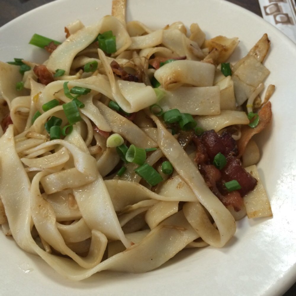 Jack's Inn - Chow fun - Breakfast & Brunch Near Me - Kahului, Hawaii
