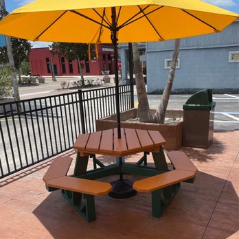 DG Doughnuts - Outdoor seating - Bakeries Near Me - Ocoee, Florida DG Doughnuts - Outdoor seating - Bakeries Near Me - Ocoee, Florida